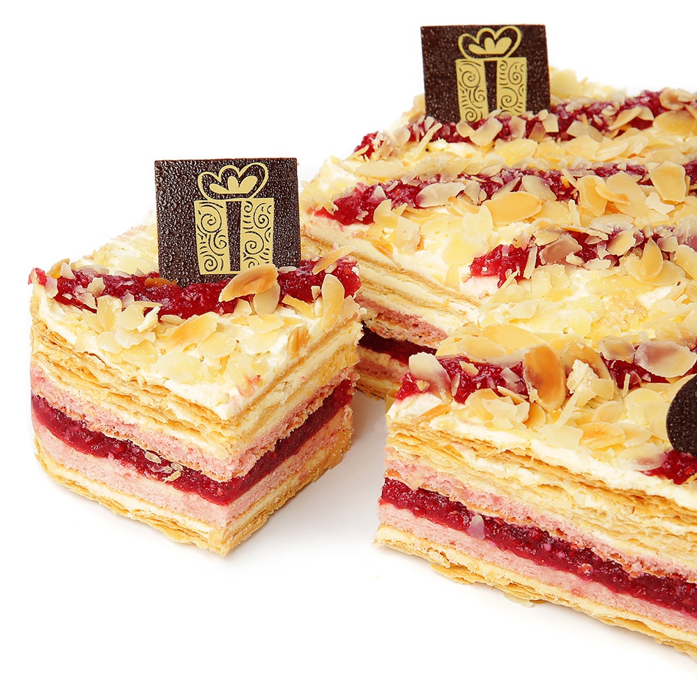 Купить торт от палыча с доставкой. Торт малиновый у Палыча 900 г. У Палыча Наполеон малиновый. Торт у Палыча малиновый 400г. Торт Наполеон малиновый от Палыча.