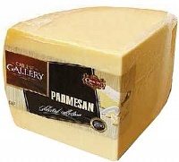 Сыр Cheese Gallery Пармезан 38% 1 кг